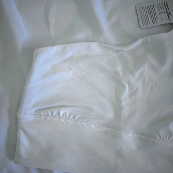 123 🆕🤍 Lululemon Align Asymmetrical Bra A/B Cup - White - Picture 2 of 9